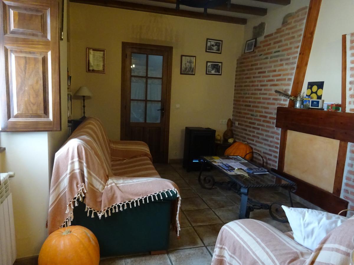Готель Mesa Del Conde San Felices de los Gallegos Екстер'єр фото