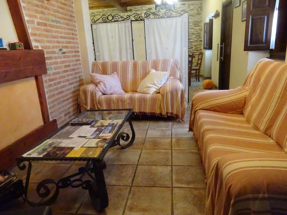 Готель Mesa Del Conde San Felices de los Gallegos Екстер'єр фото